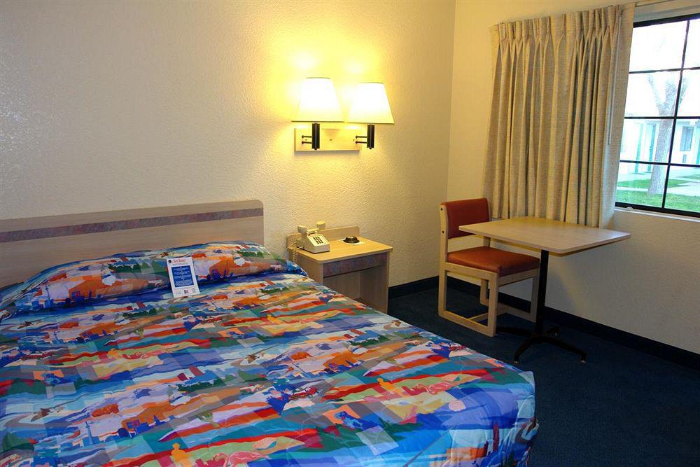 Motel 6-Barstow, Ca מראה חיצוני תמונה